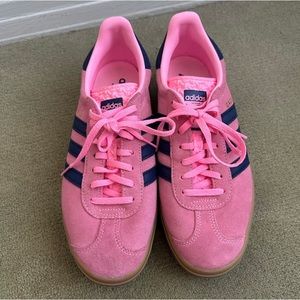 Women’s Size 9 Adidas Bold Pink Gum Gazelle’s